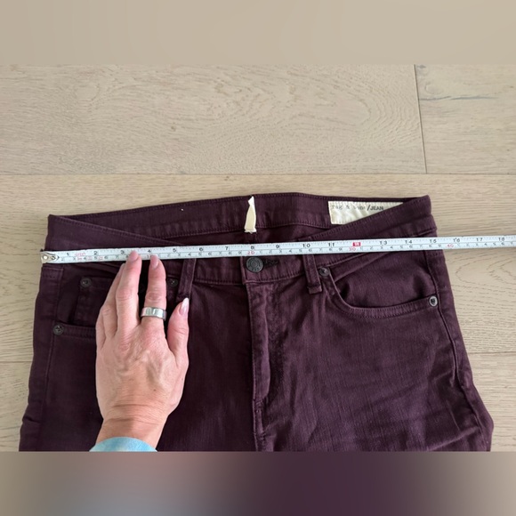 Rag & Bone woman’s Skinny Jean in distressed wine color size 29 - Picture 5 of 8